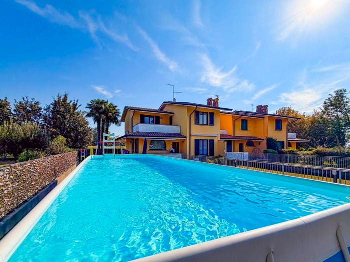 Casa quadrilocale in vendita in Via Tricolore, Spirano