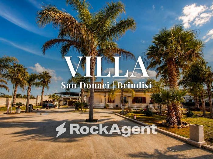 Casa con 5 locali in vendita in Via Mesagne, San Donaci
