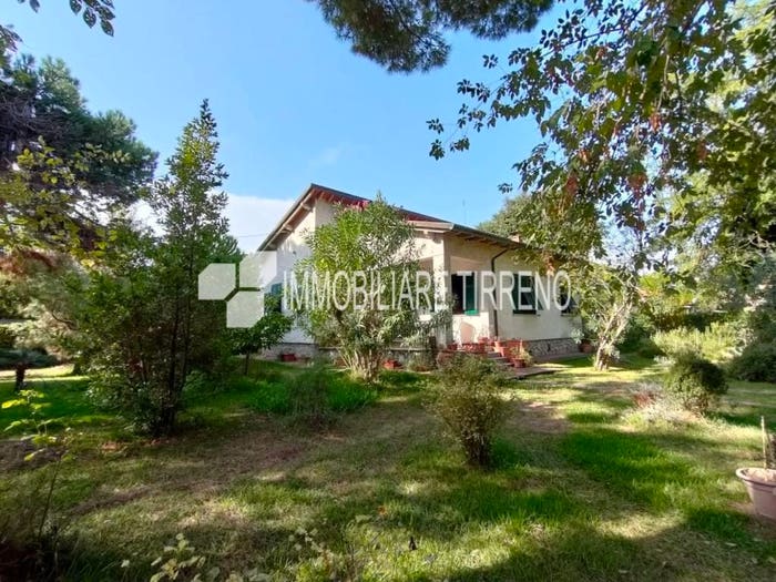 Casa con 6 locali in vendita in Via Fivizzano, Bondano Partaccia, Massa