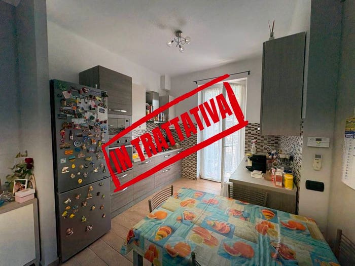 Appartamento trilocale in vendita in Via Pietro Paleocapa, Castelletto, Genova