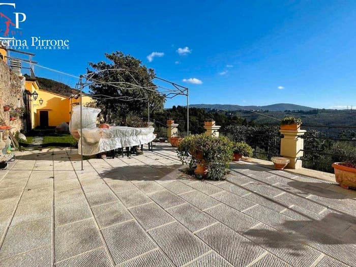 Appartamento trilocale in vendita in via di Capornia, Serpiolle, Firenze