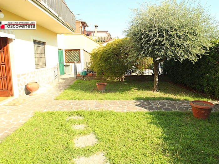 Casa con 6 locali in vendita in Via per Corte Bimbo, Nave, Lucca