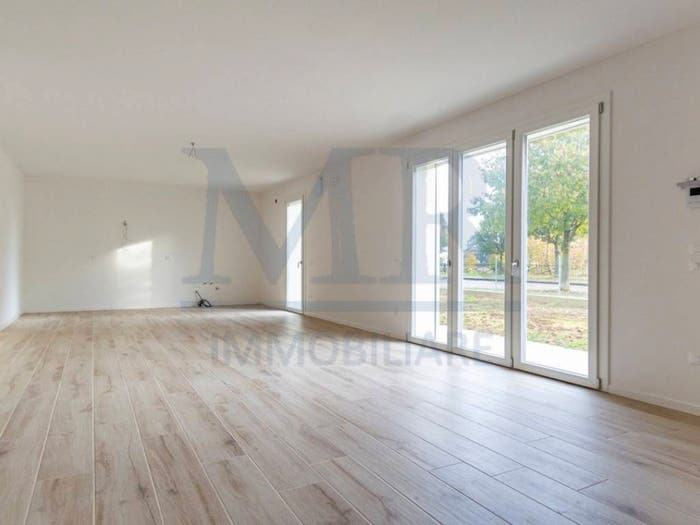 Casa con 5 locali in vendita in Via Ippolito Nievo, Centro, Ponte San Nicolò