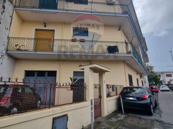Appartamento trilocale in vendita in via Piscitello, Lentini