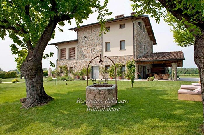 Casa con 12 locali in vendita in Via Bell'Italia, Peschiera Del Garda