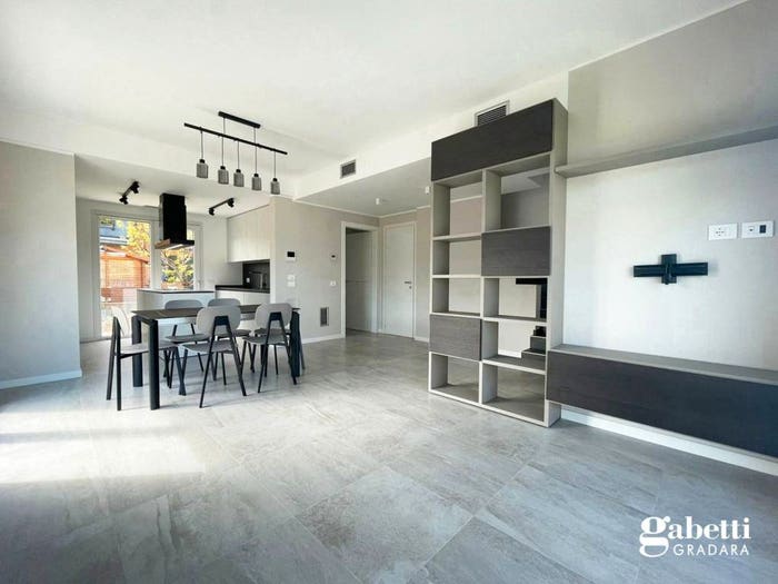 Casa con 5 locali in vendita in Via Mortola snc, Gradara
