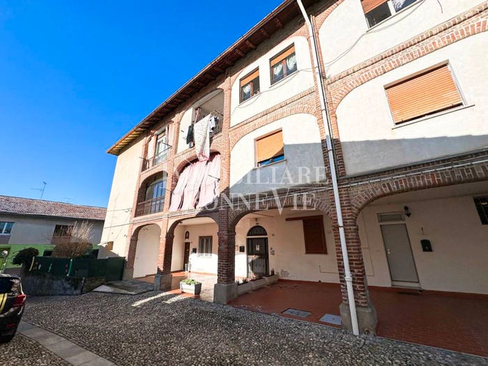 Appartamento trilocale in vendita in Via Vittorio Emanuele II, Concagno, Solbiate con Cagno