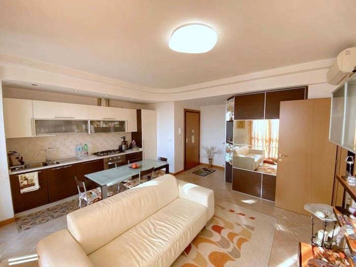 Appartamento quadrilocale in vendita in Via Guglielmo Marconi, San Savino, Montescudo Montecolombo