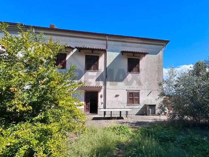 Casa con 6 locali in vendita in Via Ponticelli, Valle Pennini Sant'Eustachio, Avellino