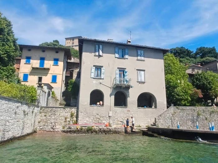 Casa con 6 locali in vendita in Località Siviano, Siviano, Monte Isola