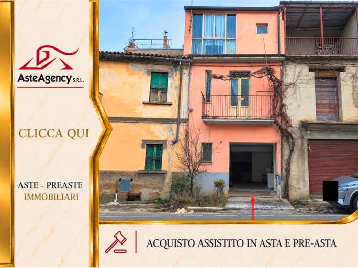 Casa quadrilocale in vendita in Via Nazionale, Castelvecchio Subequo