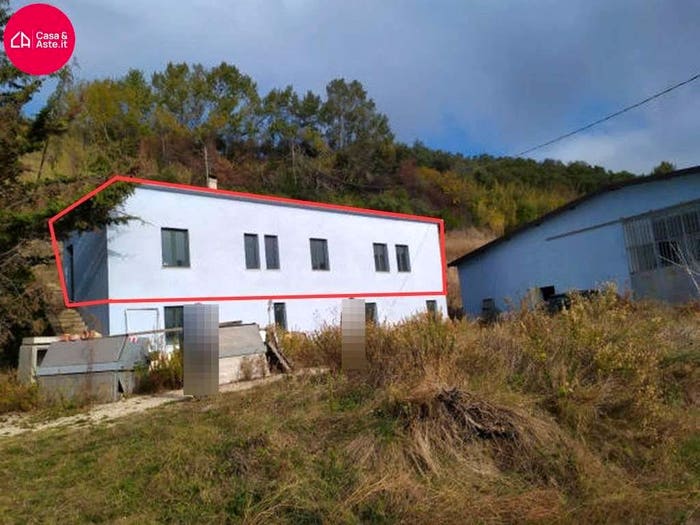 Appartamento con 6 locali in vendita in Contrada S Girolamo, Fermo