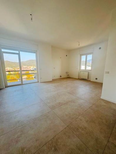 Appartamento trilocale in vendita in Via Luigi Reverberi, Via Veneto Borgo Trento, Brescia