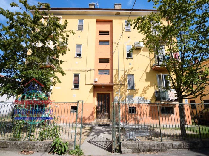 Appartamento con 5 locali in vendita in VIA MAMELI, Centro, Crevalcore