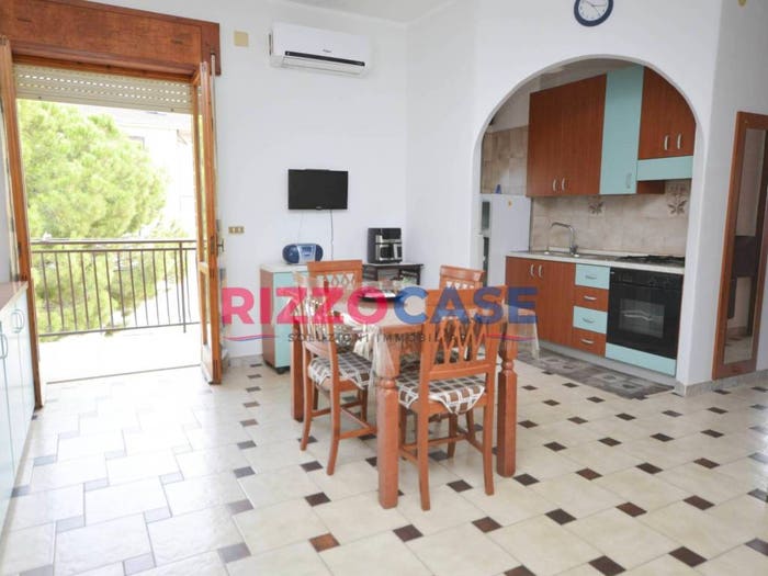 Appartamento trilocale in vendita in Via Amalfi, Camigliano, Pietrapaola