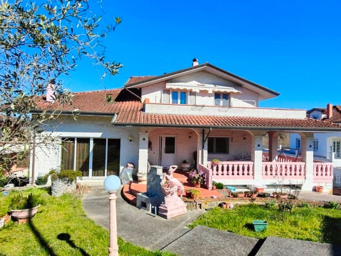 Casa con 6 locali in vendita in Via Benedetto Croce, Monti, Licciana Nardi