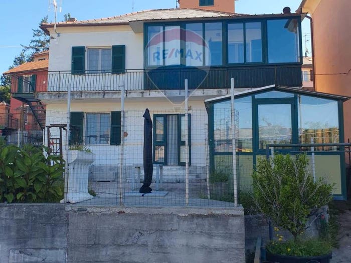 Casa con 6 locali in vendita in VIA AI PIANI DI SANT'EUSEBIO, Molassana, Genova