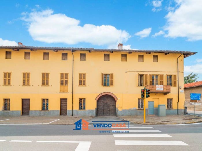Casa con 6 locali in vendita in Via Cuneo, Centro, Villafalletto