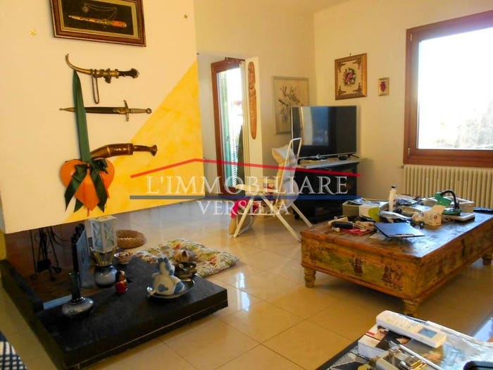 Casa con 6 locali in vendita in Via Grondini, Centro, Massa