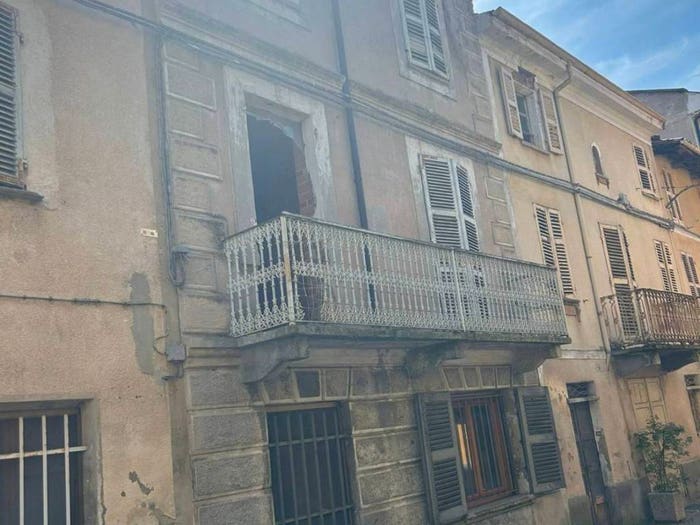 Casa con 6 locali in vendita in via Piesenzana, Centro, Montechiaro d'Asti