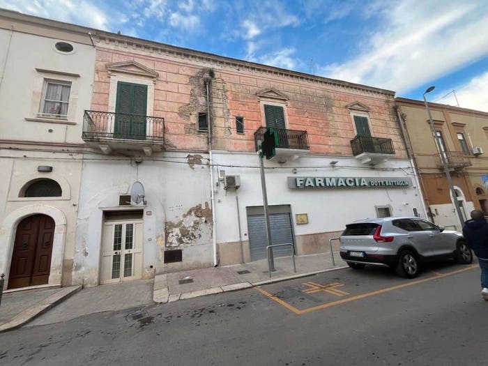 Appartamento con 5 locali in vendita in Via Cavour, Stornara
