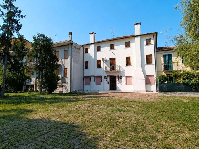 Casa con 6 locali in vendita in Centro, Villadose