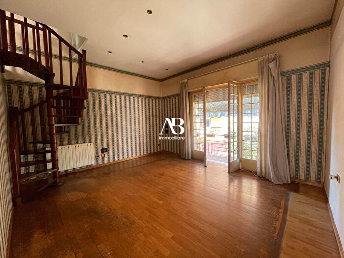 Casa con 6 locali in vendita in Centro, Viareggio