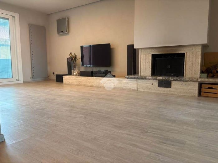 Appartamento trilocale in vendita in Via Giuseppe Verdi, Centro, Torbole Casaglia