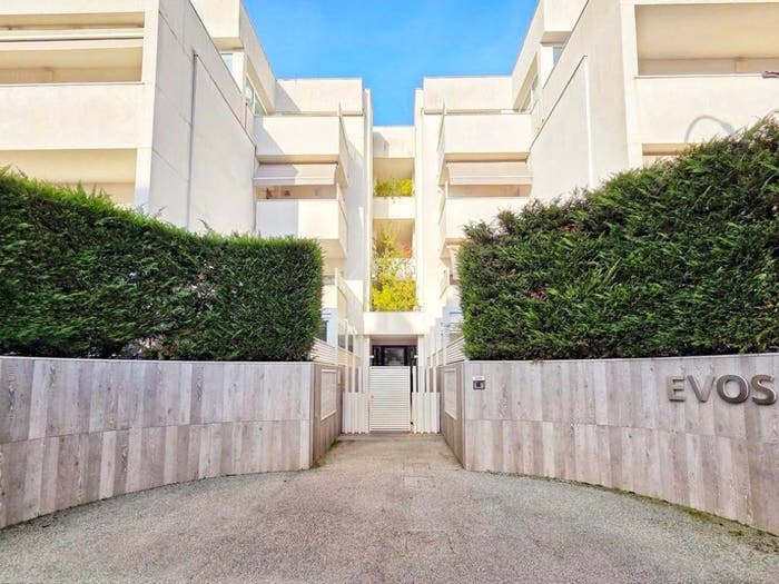 Appartamento quadrilocale in vendita in Via Fratelli Rosselli, Centro, Massa