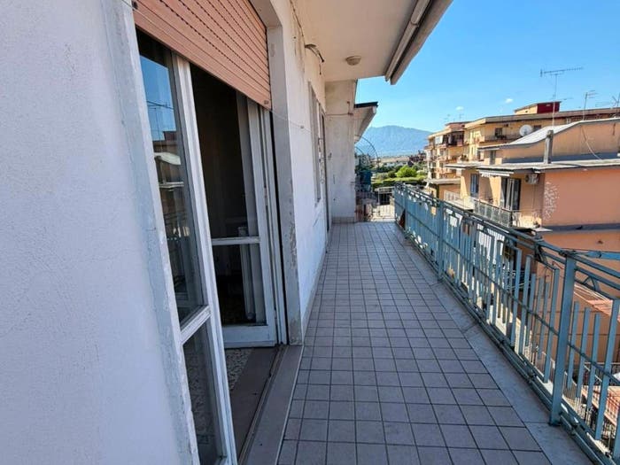 Appartamento trilocale in vendita in Via Enrico De Nicola, Centro, Acerra