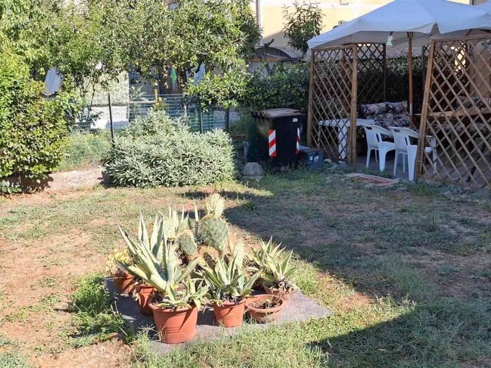 Casa con 6 locali in vendita in Stazione Di Montale Agliana, Montale