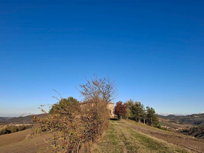 Casa con 6 locali in vendita in via mongiorgio, Monte San Pietro