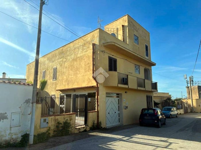 Casa con 6 locali in vendita in Via Nicol Copernico, Via Castelvetrano Lungomare San Vito, Mazara del Vallo
