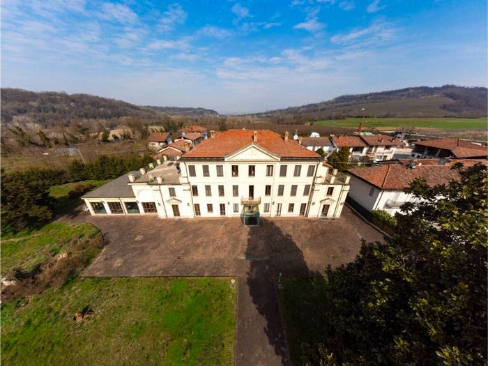 Casa con 6 locali in vendita in Via Oltre Tanaro, Narzole