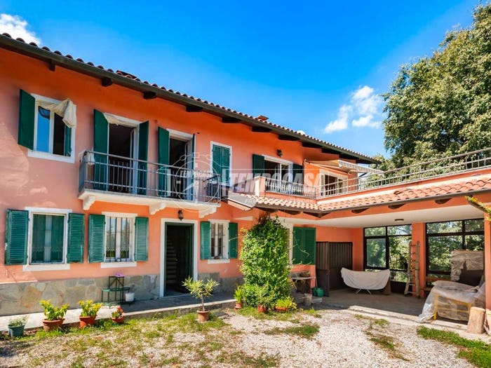 Casa con 6 locali in vendita in Via Silva, Avuglione, Marentino