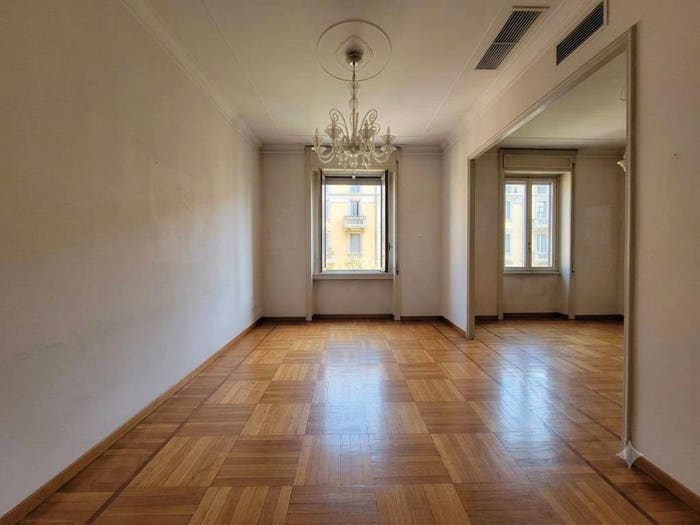 Appartamento con 5 locali in vendita in Via Federico Ozanam, Buenos Aires, Milano