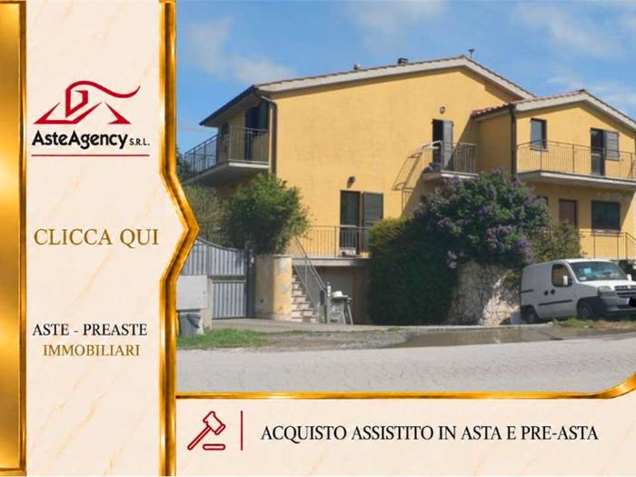 Casa quadrilocale in vendita in Via Madonna delle Grazie snc, Centro, Montegabbione