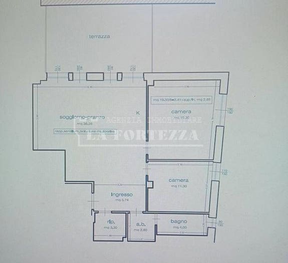 Appartamento trilocale in vendita in Borgo Stretto, Santa Maria, Pisa