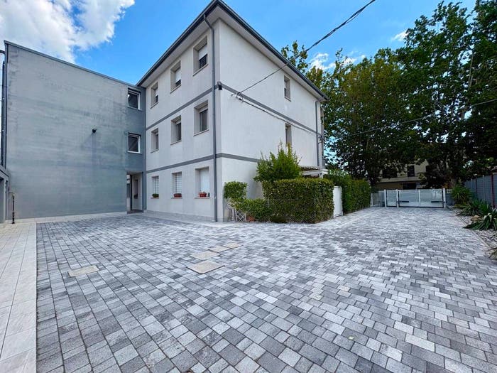 Appartamento trilocale in vendita in Viale Martiri della Liberazione, Centro, Molinella