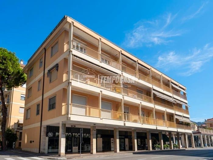 Appartamento quadrilocale in vendita in Via dei mille, Marina Di Andora, Andora