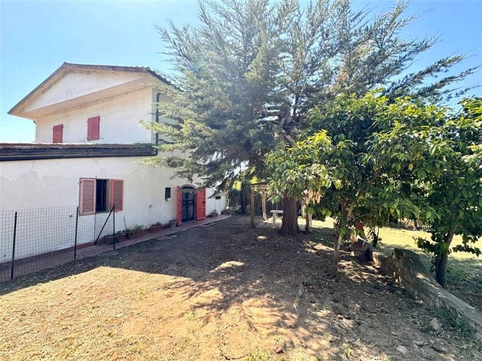 Casa trilocale in vendita in Via Donatori del Sangue, Centro, Orbetello