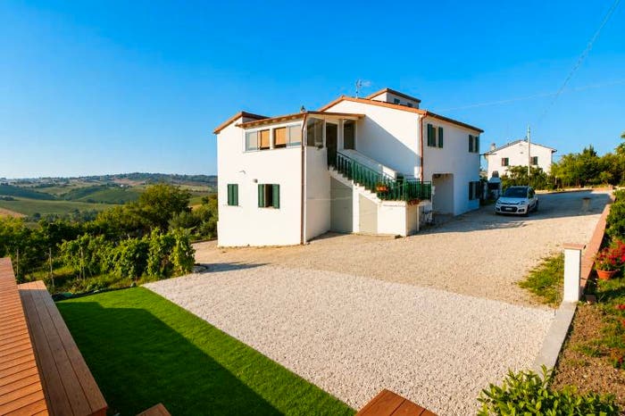 Casa con 6 locali in vendita in Via Acquasanta, San Marcello