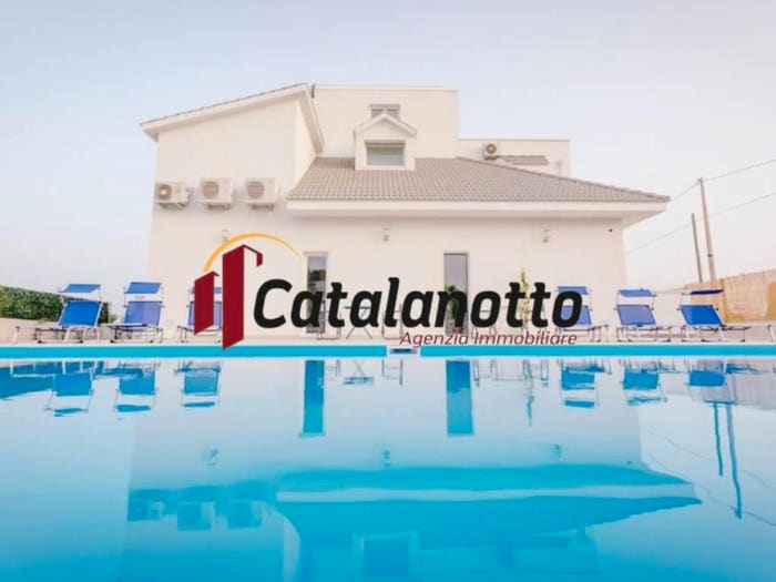 Casa con 6 locali in vendita in Via Pitagora, Marinella, Castelvetrano