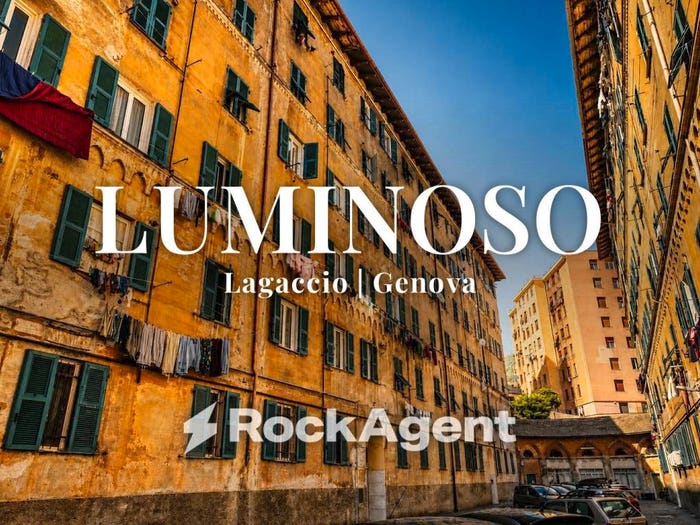 Appartamento quadrilocale in vendita in Via del Lagaccio, Lagaccio, Genova