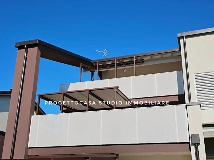 Appartamento quadrilocale in vendita in Via Lazzaretto, Centro, Trebaseleghe