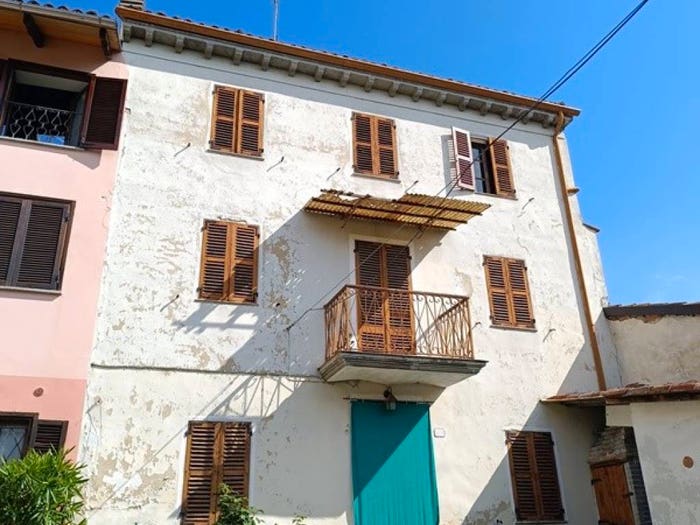 Casa con 6 locali in vendita in Via San Martino, Centro, Mombello Monferrato