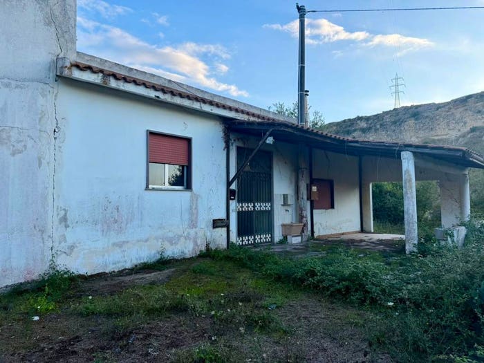 Casa con 6 locali in vendita in Via Santa Venera la Gala, Barcellona Pozzo di Gotto