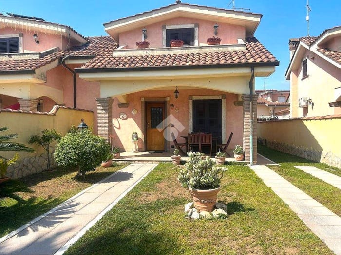 Casa trilocale in vendita in Viale nuova florida, Nuova Florida, Ardea