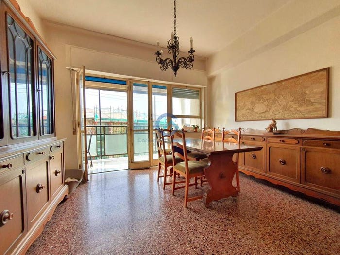 Appartamento trilocale in vendita in Via Gianvincenzo Gravina, Mater Domini Cavita, Catanzaro