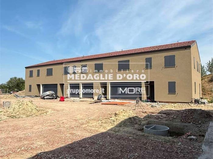 Casa trilocale in vendita in Strada CONTRADA, Buon Pastore Parco Amendola, Modena